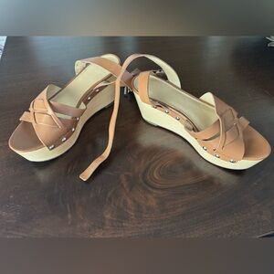 Marc Fisher Brown Leather Wedge Sandals 8.5 EUC like new ankle strap chic